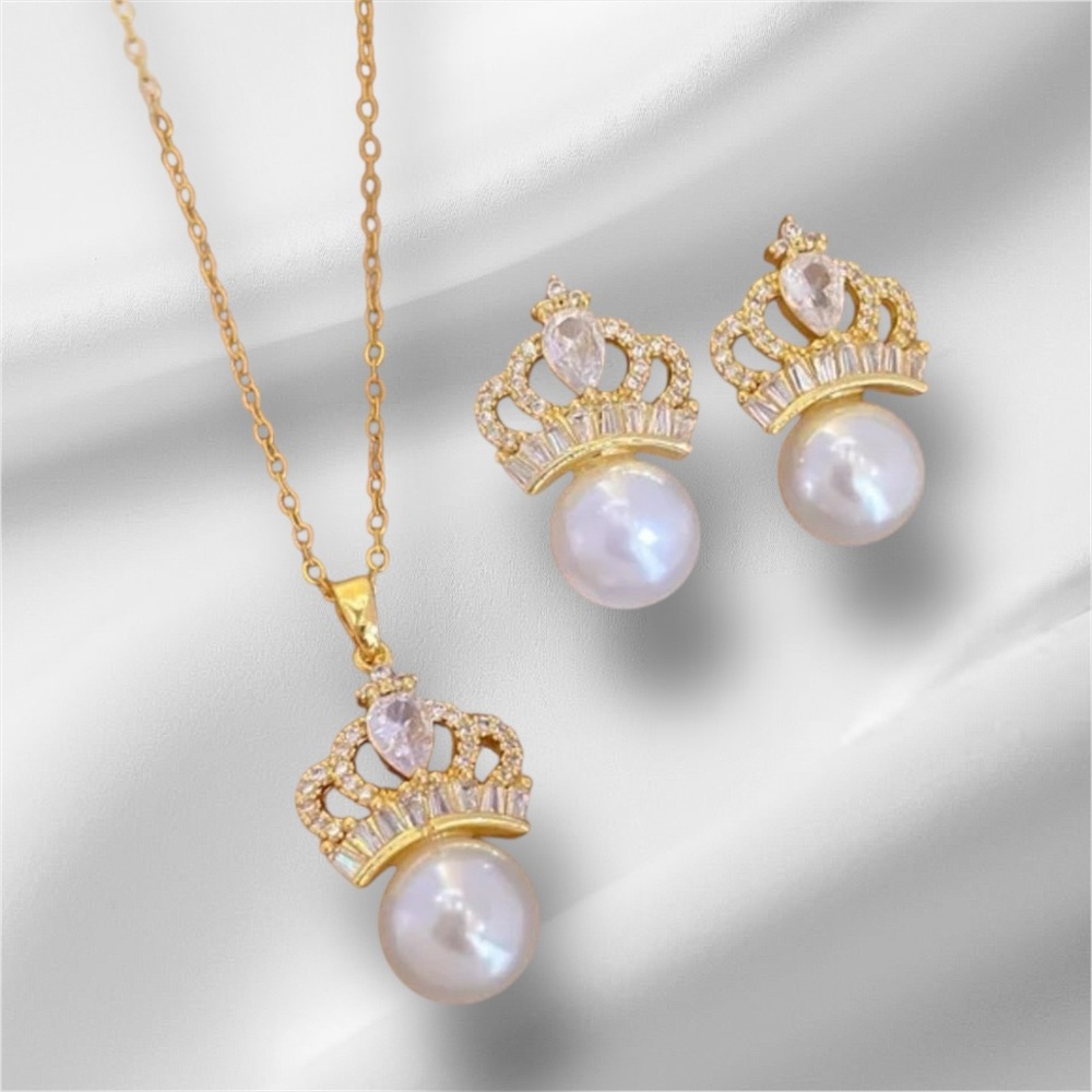 New Crown and Pearl Jewelry with crystal accents Set Two Pieces